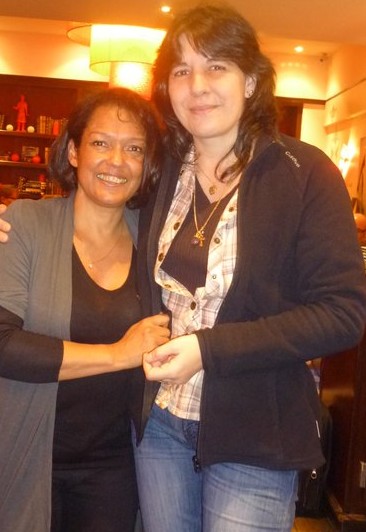 Marie BARRILLON - D�dicace Caf� La Place Paris XIII-le 11-12-2010